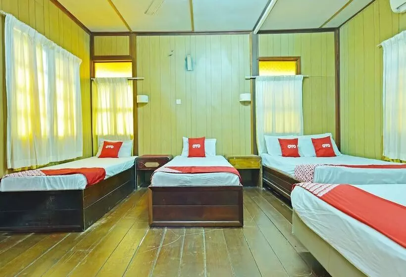 هتل Oyo 90595 Pelangi Beach Resort Cherating