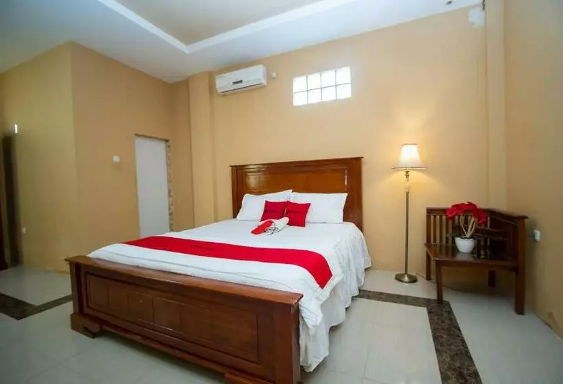 ホテル Reddoorz Syariah @ Jalan Gajah Mada Meulaboh