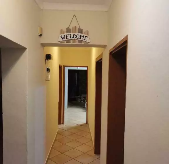 ペンション Lamavuso Guesthouse