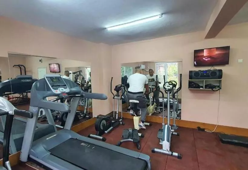 ユースホステル Live Inn Bulgaria Town Svishtov