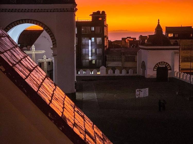 هتل Mia Posada Copacabana