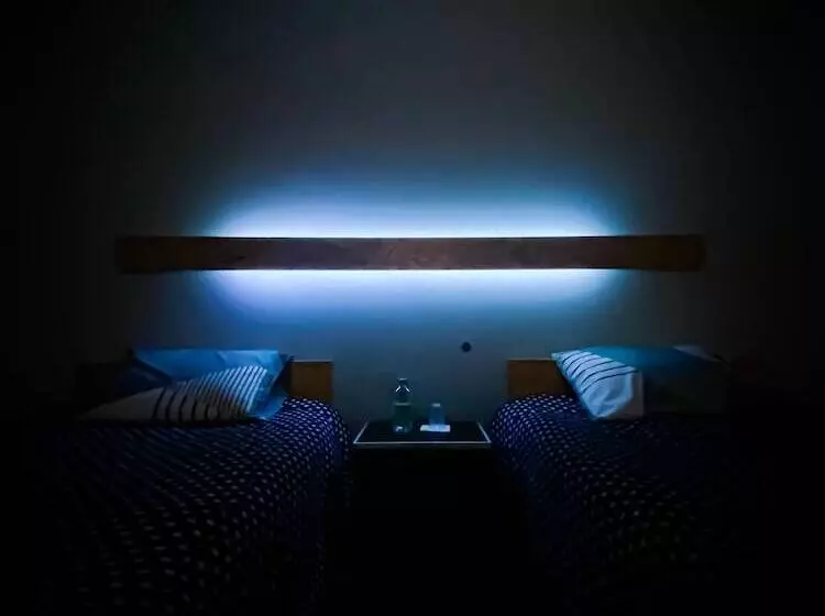 هتل Mia Posada Copacabana