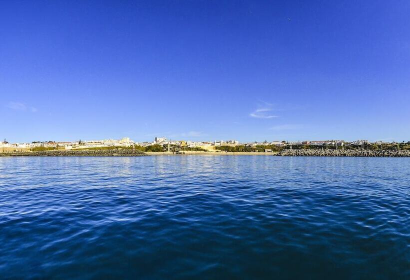 هتل Sines Sea View Business & Leisure