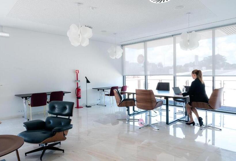 هتل Sines Sea View Business & Leisure