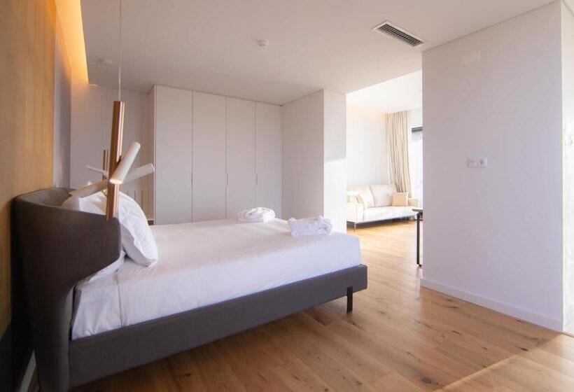 هتل Sines Sea View Business & Leisure