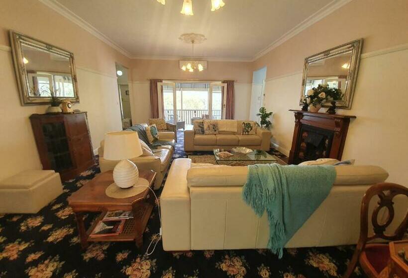 פנסיון Rosebank Guesthouse