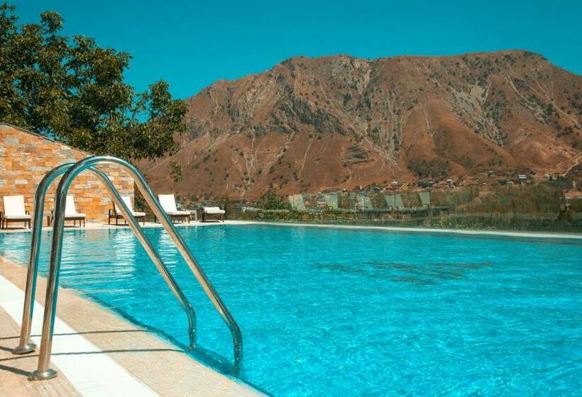 Archazor Mountain Resort