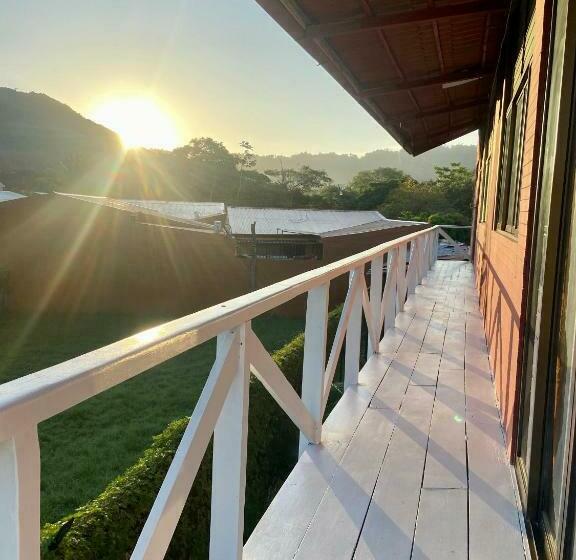 Отель Adventure Lodge