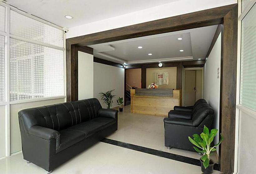 هتل Airport Bliss Boutique