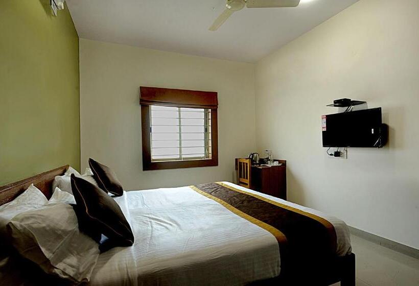 هتل Airport Bliss Boutique