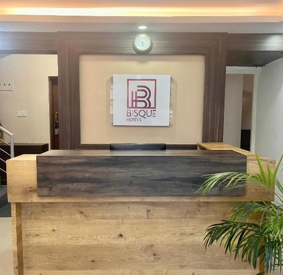 هتل Airport Bliss Boutique