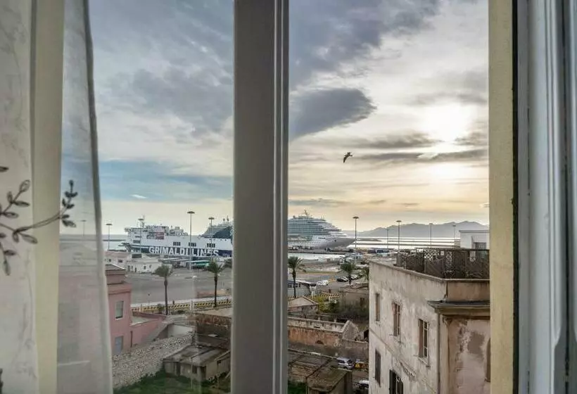 ペンション Affittacamere Aiosardegna Al Porto