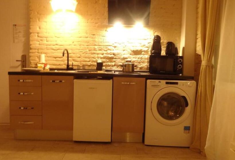 پانسیون Cozy Rooms Bañera Hidromasaje