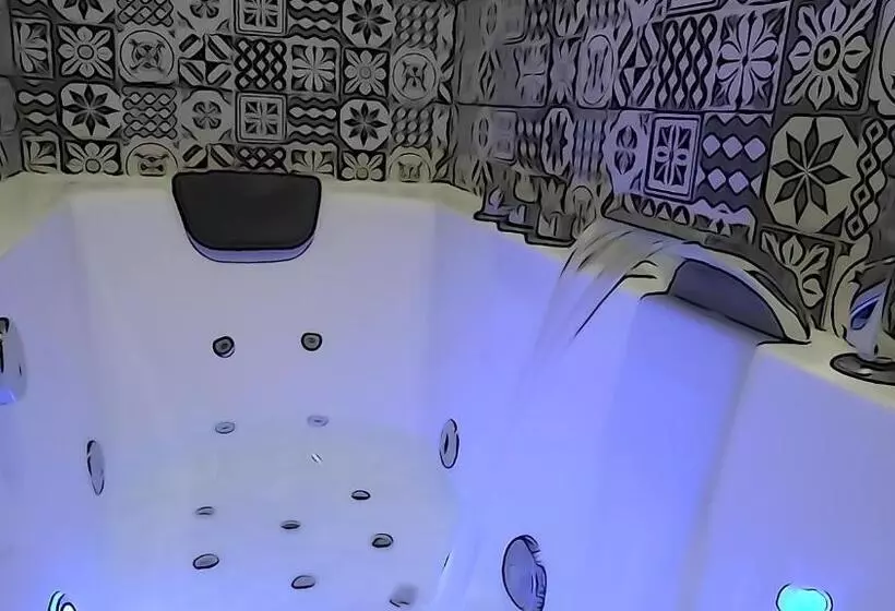 ペンション Cozy Rooms   Bañera Hidromasaje