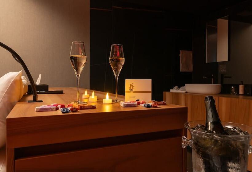 هتل Aux Etangs Hôtel