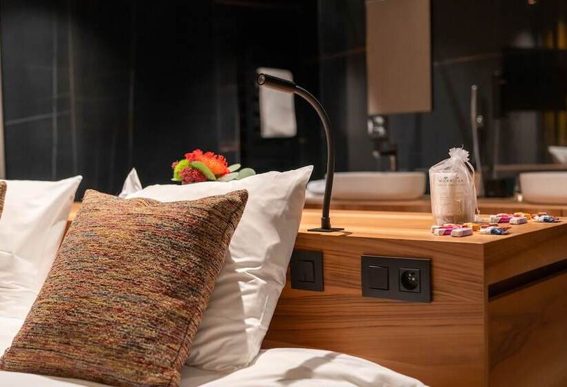 هتل Aux Etangs Hôtel