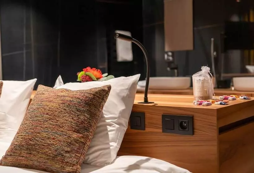 Hotelli Aux Etangs   Hôtel