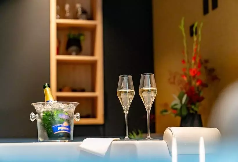 Hotelli Aux Etangs   Hôtel