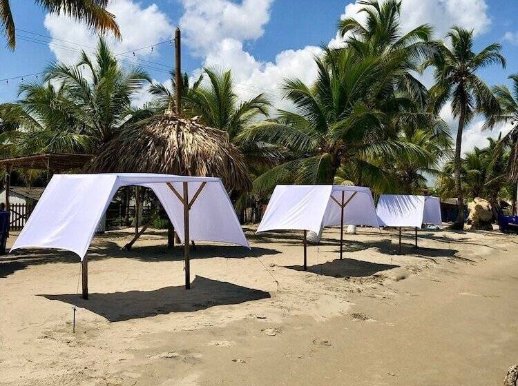 هتل Cabañas Bahia Azul