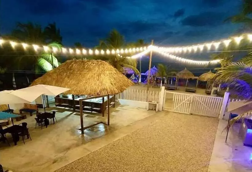 ホテル Cabañas Bahia Azul