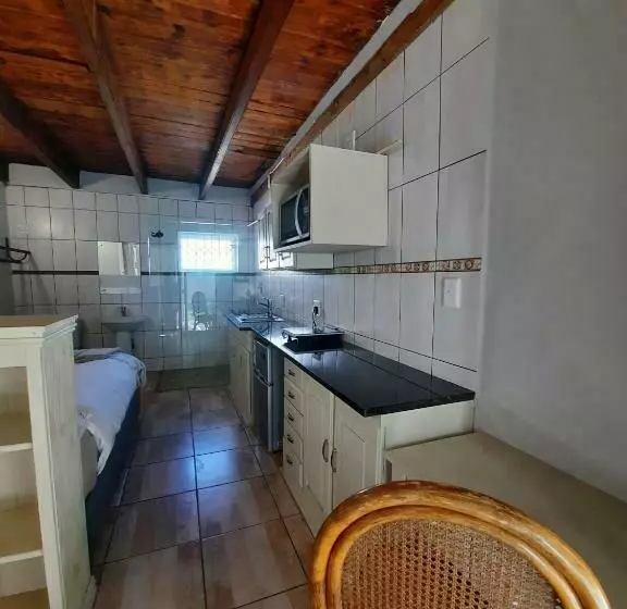 カプセルホテル Greystones Self Catering Chalet 4