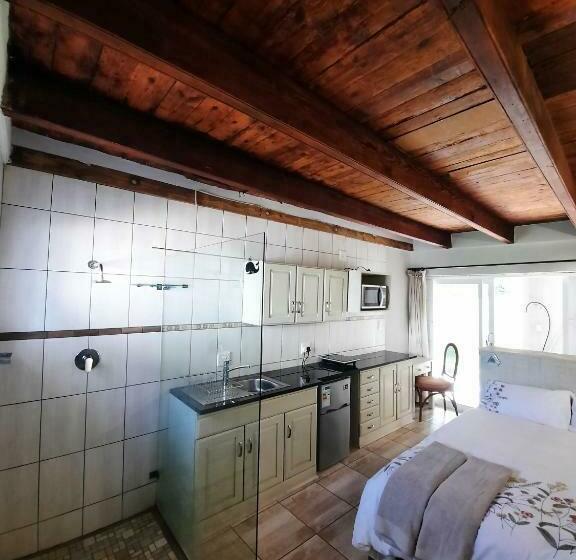فنادق الكبسولة Greystones Self Catering Chalet 4