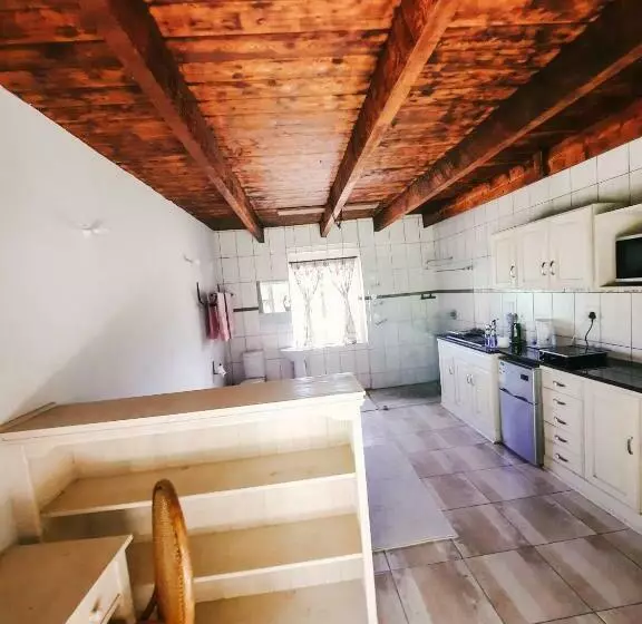 カプセルホテル Greystones Self Catering Chalet 4