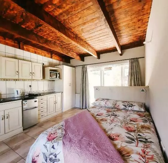 カプセルホテル Greystones Self Catering Chalet 4