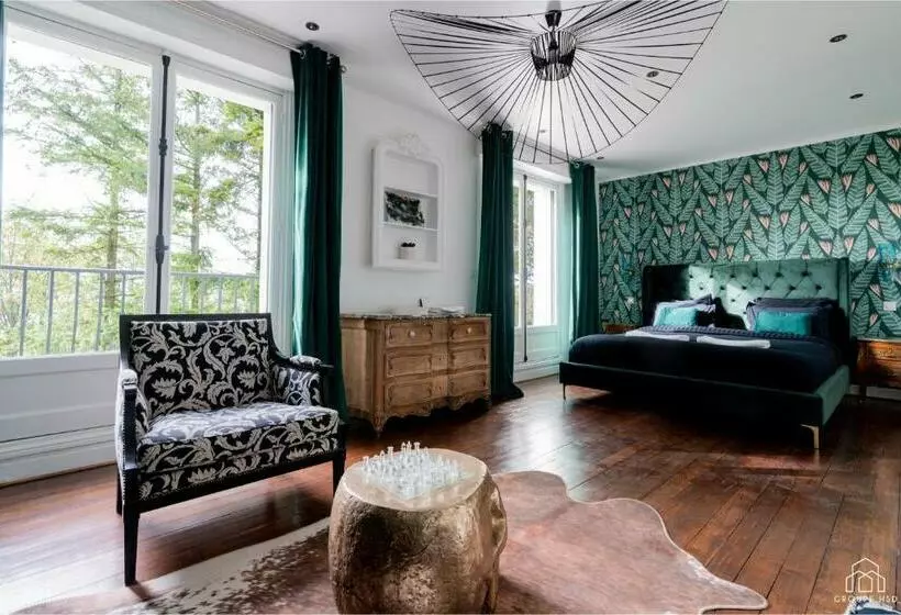 ホテル Hôtel Particulier De Montmorency   Proche Aéroport Paris Roissy Charles De Gaulle
