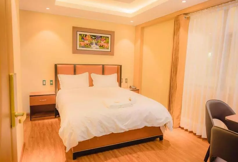 هتل R&n Shullkas Suites