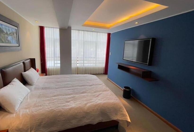 هتل R&n Shullkas Suites