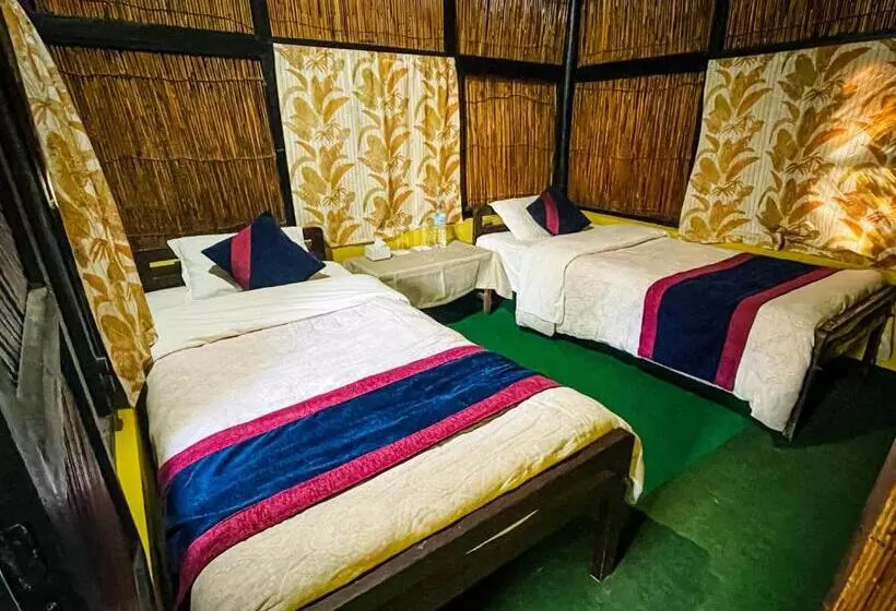هتل Tharu Garden, Sauraha