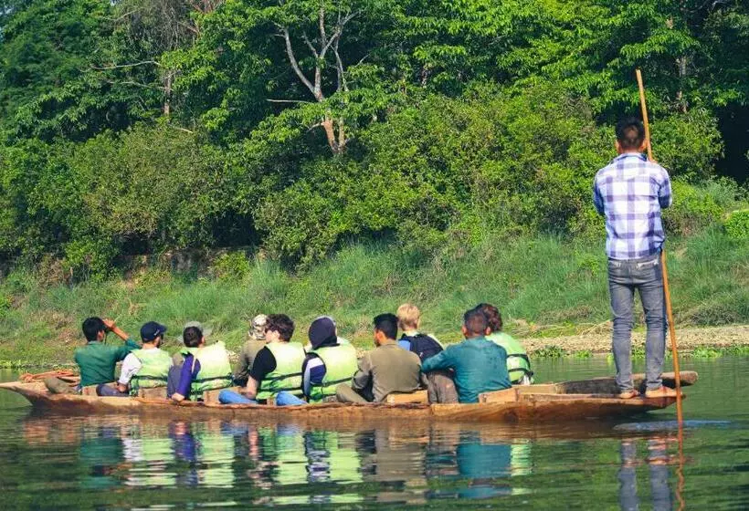 هتل Tharu Garden, Sauraha