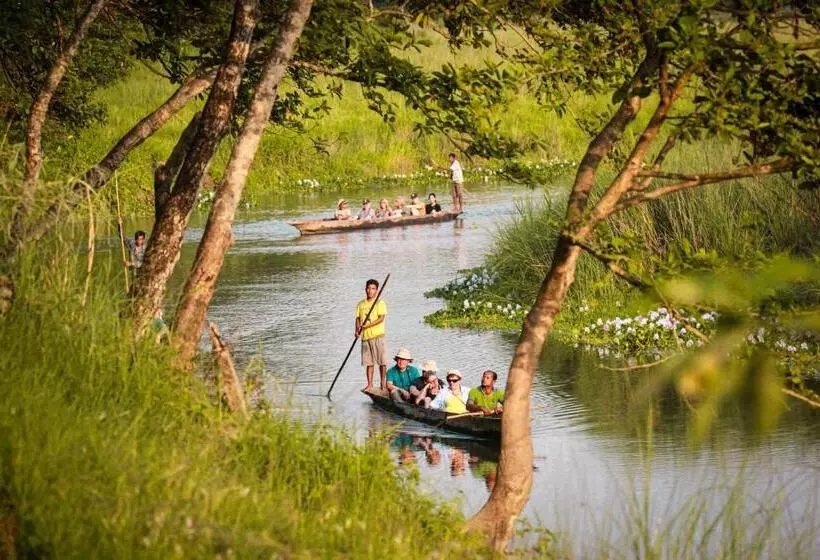 هتل Tharu Garden, Sauraha