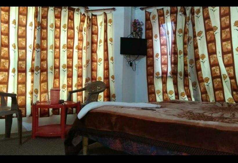 בית מלון כפרי Zam Zam Palace Pahalgam