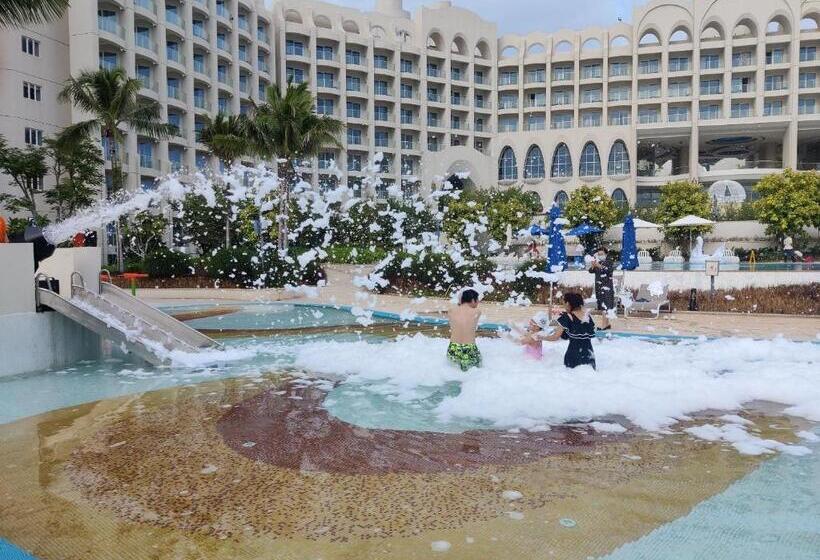Hyatt Regency Hainan Ocean Paradise Resort