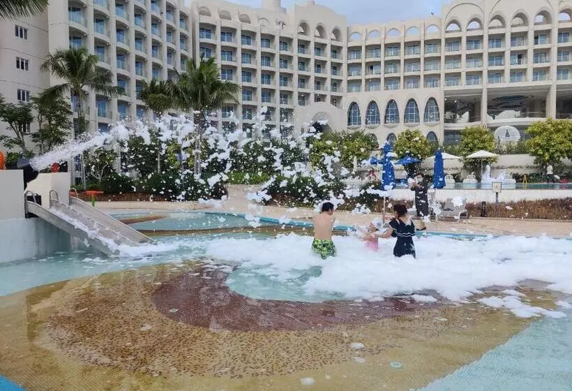 Hyatt Regency Hainan Ocean Paradise Resort