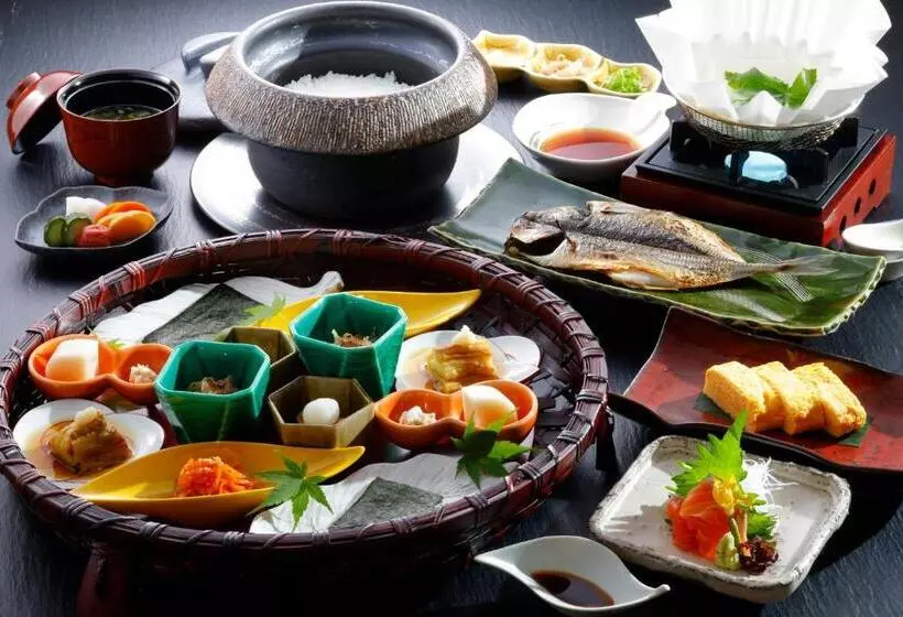 旅館 八海 木花館