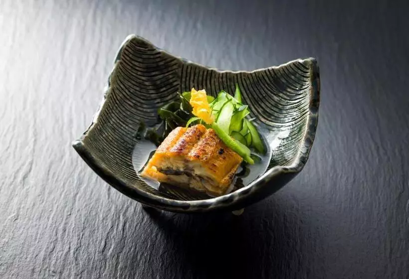 旅館 八海 木花館