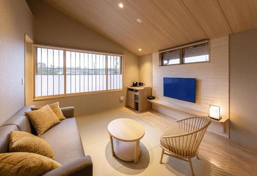 Ryokan 八海 木花館