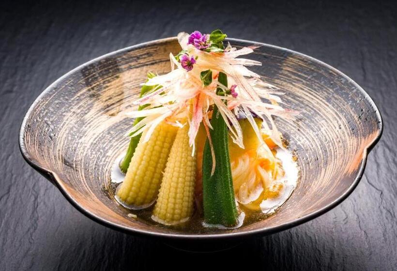 Ryokan 八海 木花館