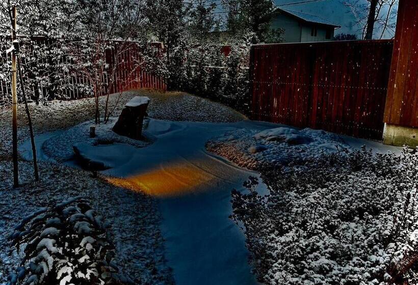 Ryokan 八海 木花館