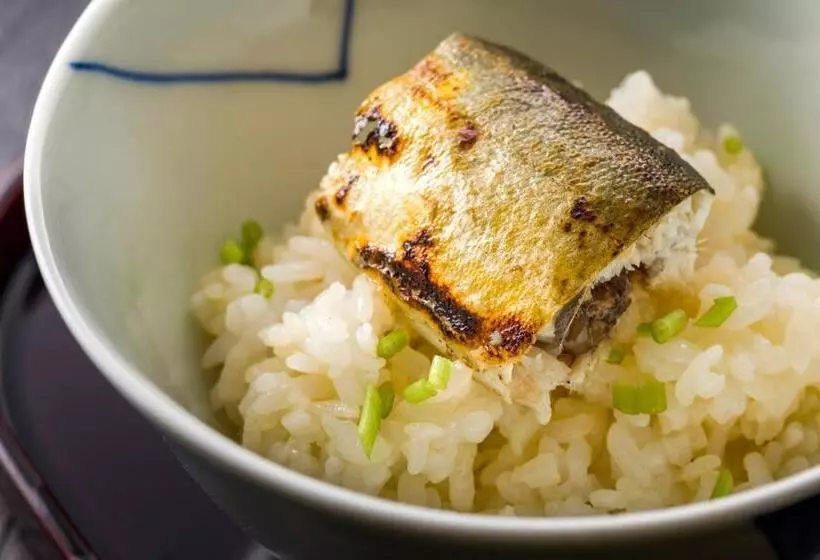 旅館 八海 木花館