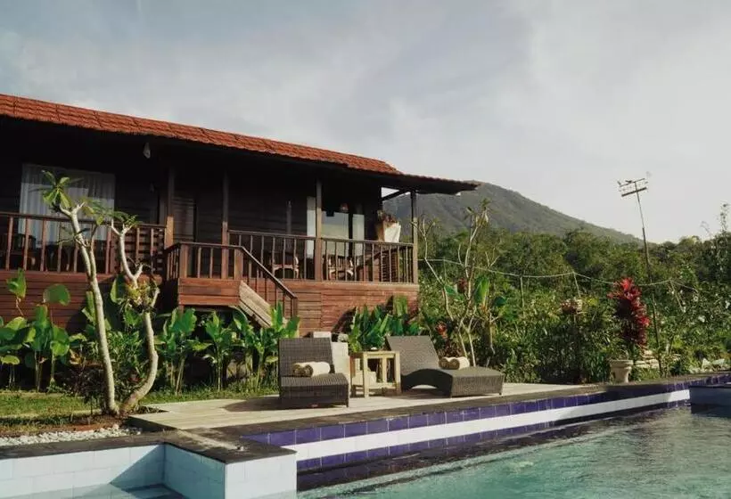 Retkeilymaja Dukuh Baturan Villa