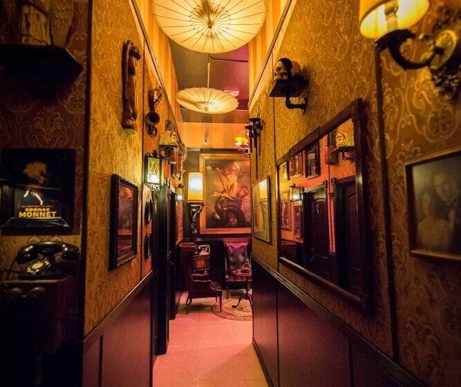 هاستل The Rosemary