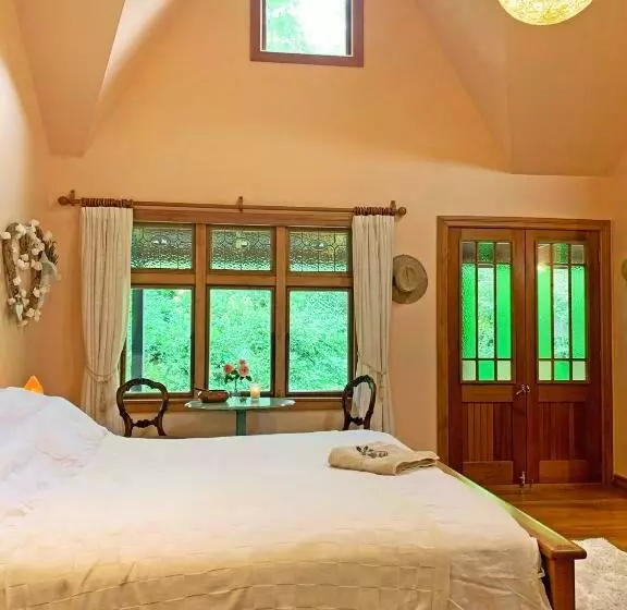 Aamiaismajoitus (B&B) Quail Farm, Colonial Charm