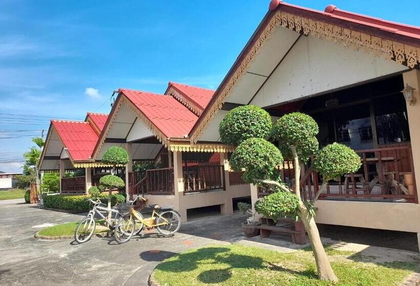 هتل สุขทวีรีสอร์ท อ่าวมะนาว