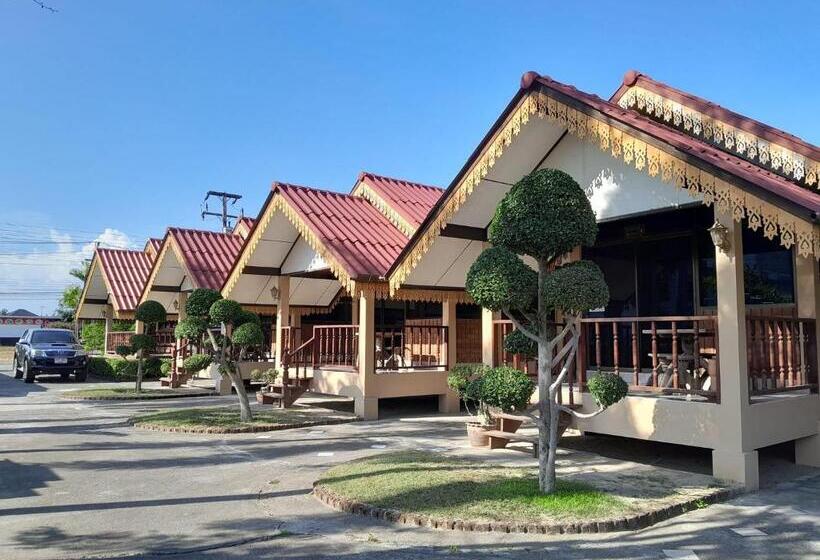 هتل สุขทวีรีสอร์ท อ่าวมะนาว