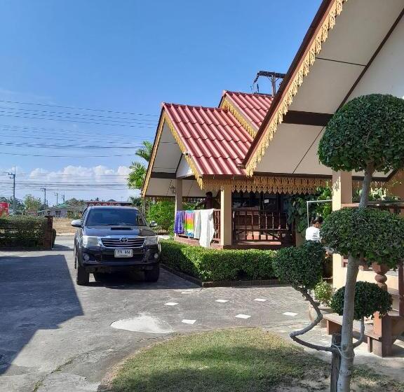 هتل สุขทวีรีสอร์ท อ่าวมะนาว