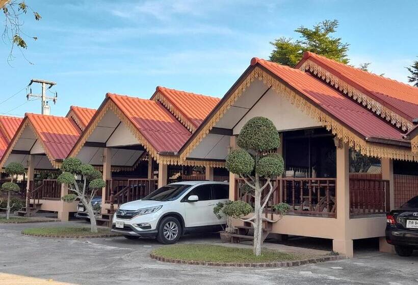 هتل สุขทวีรีสอร์ท อ่าวมะนาว